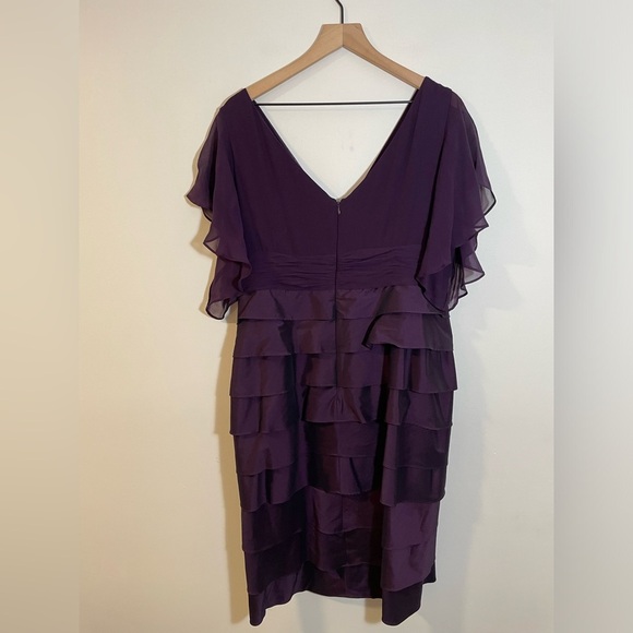 Adrianna Papell Silk Purple V-Neck Sleeveless Zipper Ruffle Formal Dress Size14W - Picture 4 of 12